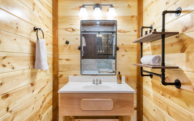 Boon by Avantstay 40-guest Luxe Smokies Retreat