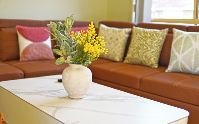 Ringwood 2BR Home