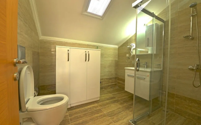 Ozgur City Residence