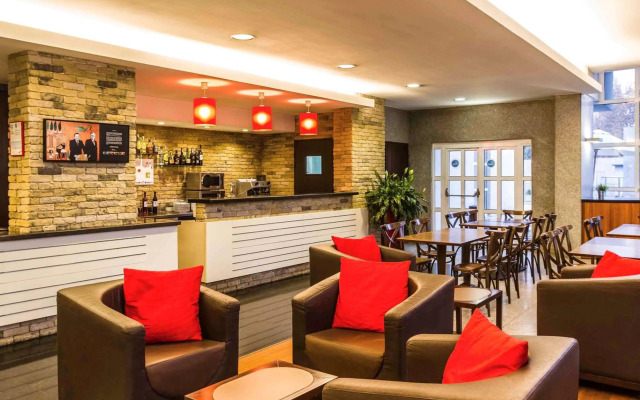 Ibis Guimaraes
