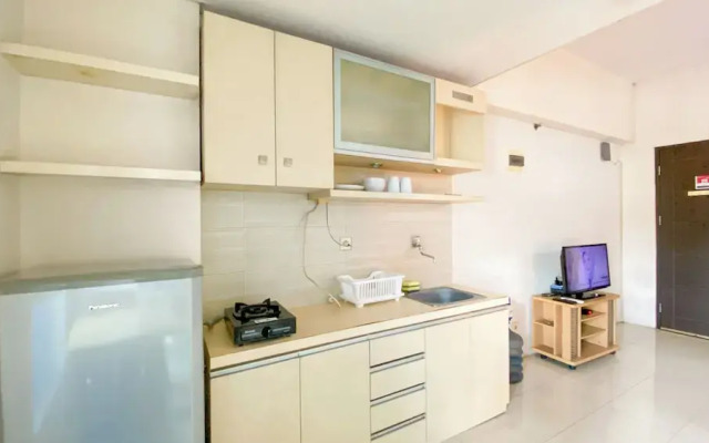 Minimalist and Comfy Studio at Habitat Apartment