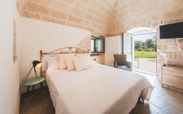 Trulli Biancapetra 8 2 Emma Villas