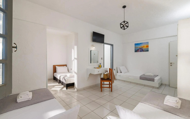 Aquarius Apartments