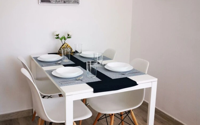 Wish-Suite Arroyo de Sevilla Apartment