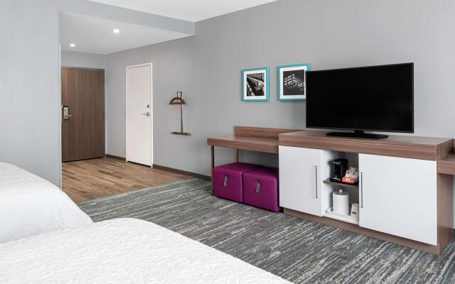 Hampton Inn & Suites Bridgeview Chicago