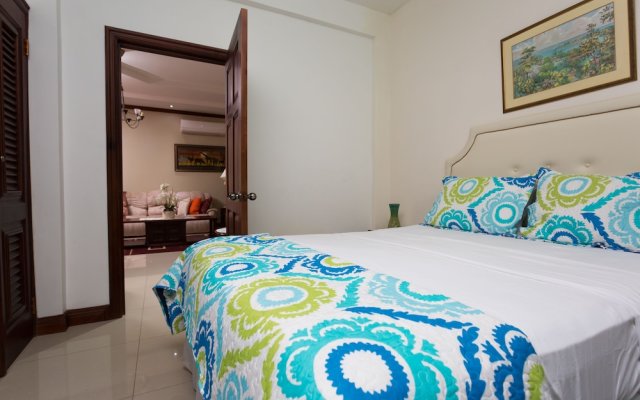 New Kingston Guest Apartment at Inglaterra III