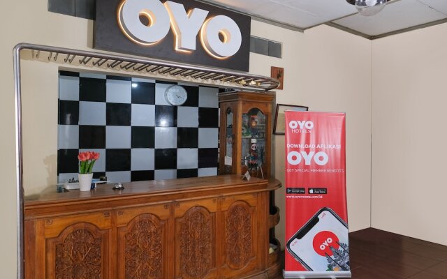 OYO 833 Hotel Army Look Syariah