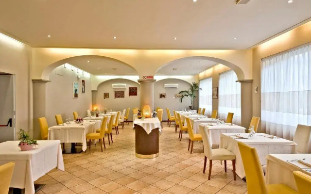 Sam Hotel