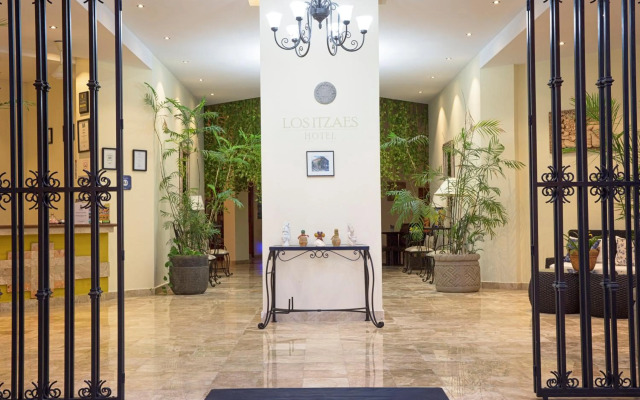 Hotel Los Itzaes by 5th av