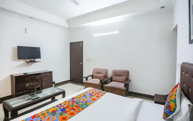 Fabhotel F9 H Block Sector 51