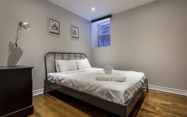 Modern 4BR in Milton Park