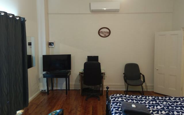 Ned's Studio Apartment