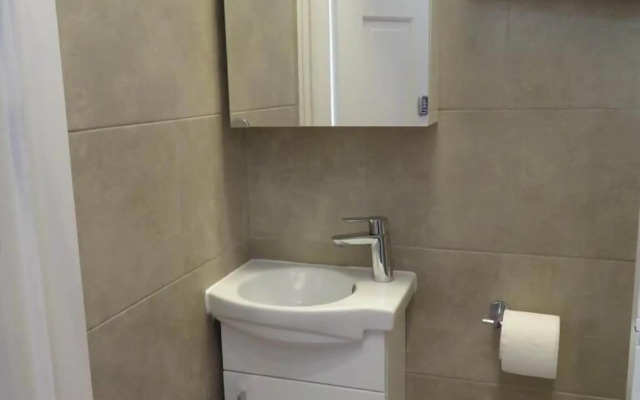 Glendale Hyde Park Hotel