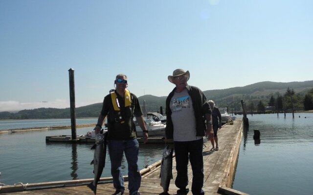 Paradise Cove RV Resort & Marina