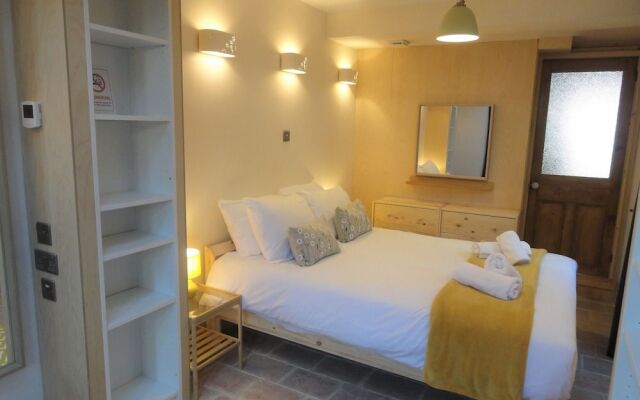 The Little Luckwell Apartment