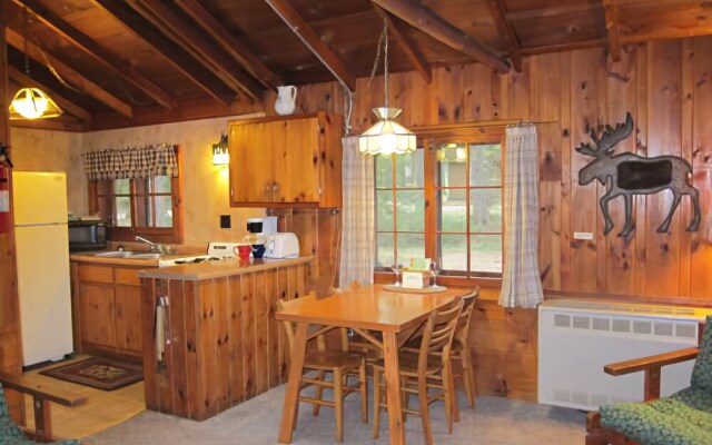 Timber Bay Lodge & Houseboats