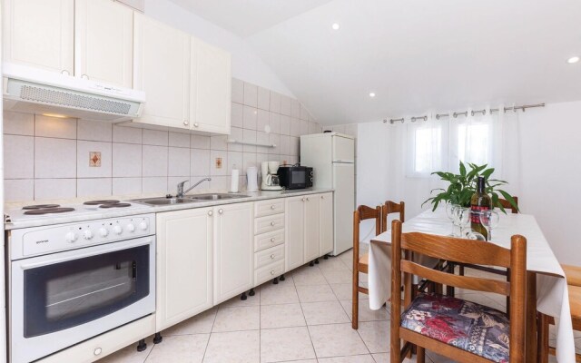 Amazing Home in Crikvenica With Wifi and 2 Bedrooms