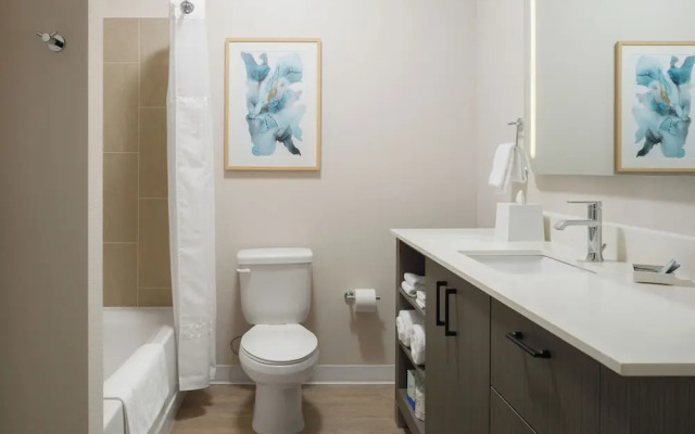 WaterWalk Extended Stay by Wyndham Jacksonville Deerwood Pk