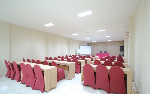 Airy Panakkukang Topaz Raya Blok F 5 Masale Makassar
