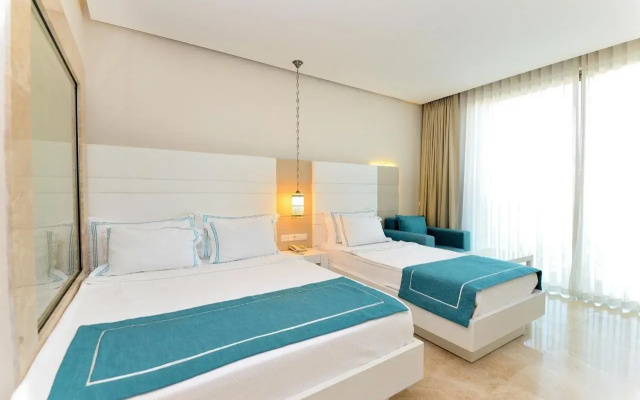 Lugga Boutique Hotel & Beach