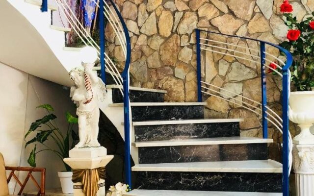 Hostal Univers