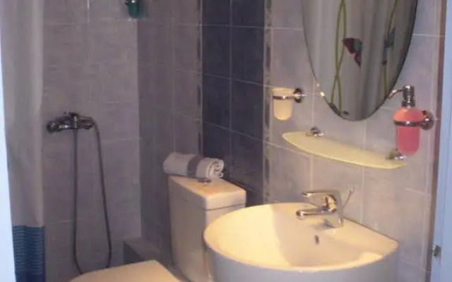 7 Brothers Hotel