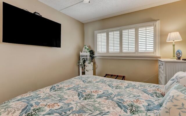 Tropical Condo with Spectacular Ocean Sunrises Views by RedAwning