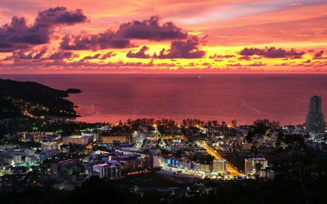 Patong Tower 1.4 Patong Beach by PHR