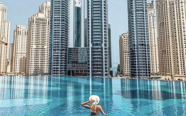 Amazing 1br Dubai Marina, Sea View, Metro Nearby