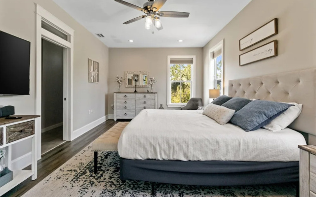 Easy Breezy by Southern Vacation Rentals