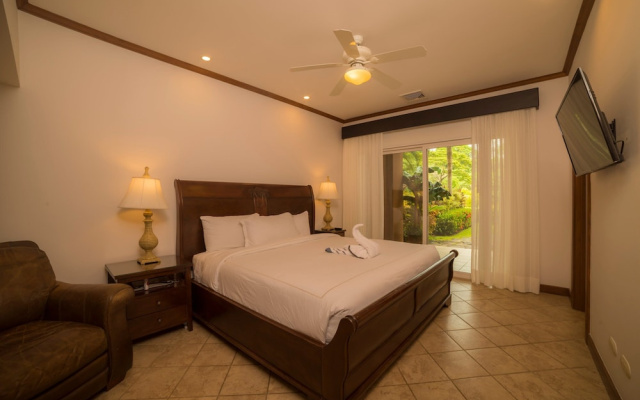 Veranda 6F 2 bdr Garden View in Los Suenos