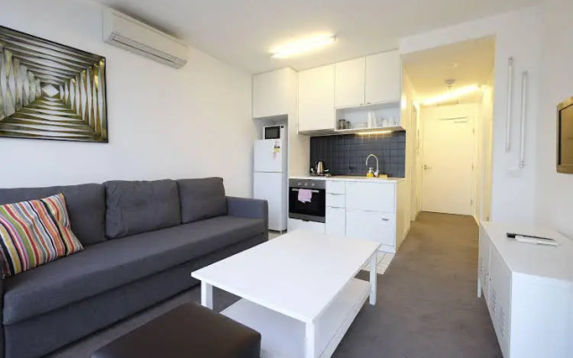 Canvas Suites on A'beckett