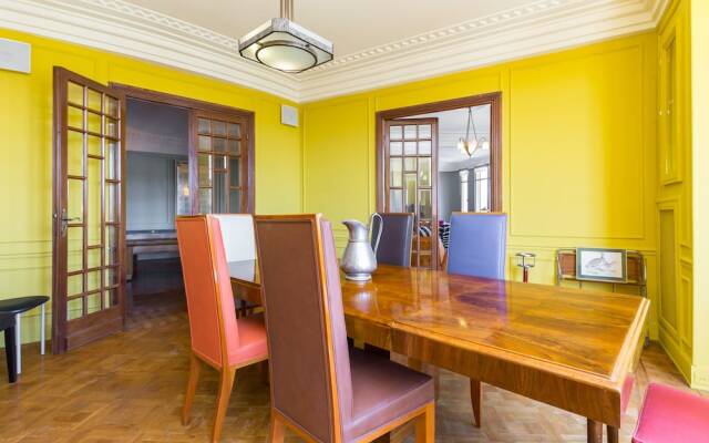 Ashley&parker - Palace Rotonde