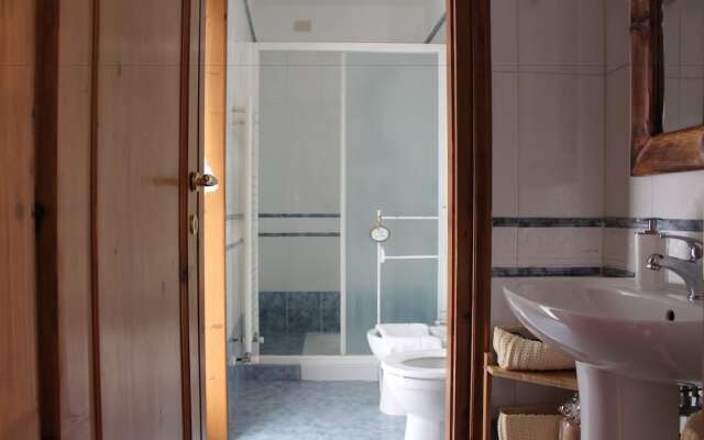 Art Apartment SMN Station