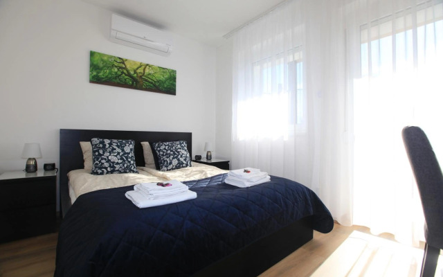 Paskal-Lux Apartments