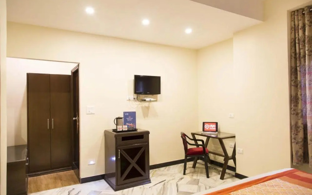 OYO 1322 Hotel Galaxy