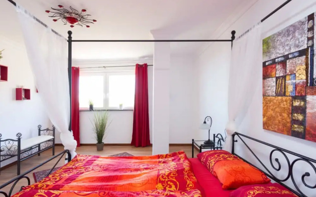 Lovely Apartment in Arona