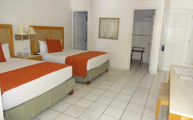 Park Royal Homestay Los Cabos