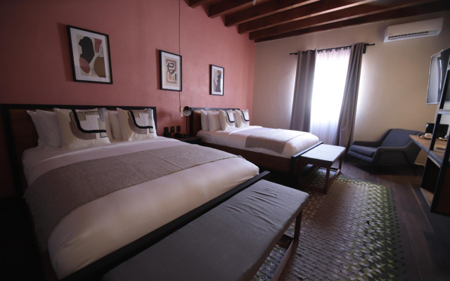 Antigua Trece Hotel Fusión & Spa
