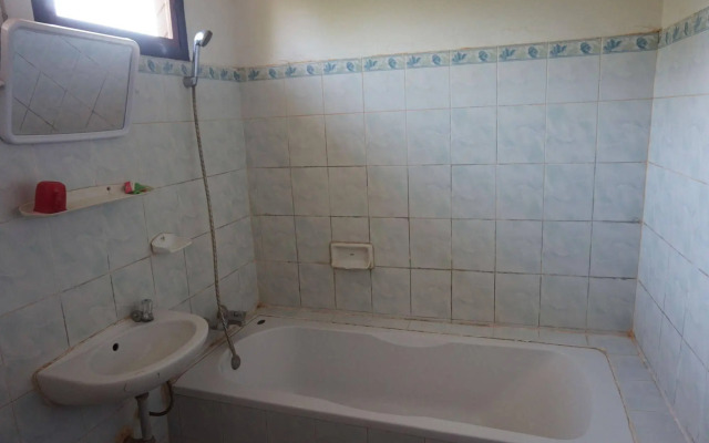Champa Hotel
