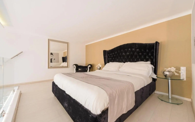 ANDRASSY 6 JACUZZI Suites