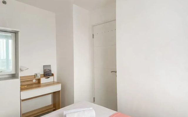Good Place And Homey 2Br Bassura City Apartment Near Mall