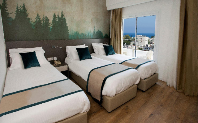 Pefkos Hotel
