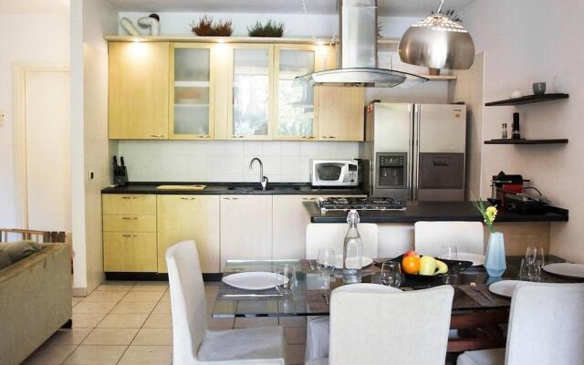 Charming Apartment in Sestri Levante Near Beach