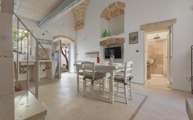 Antico Palazzo Rolli by BarbarHouse