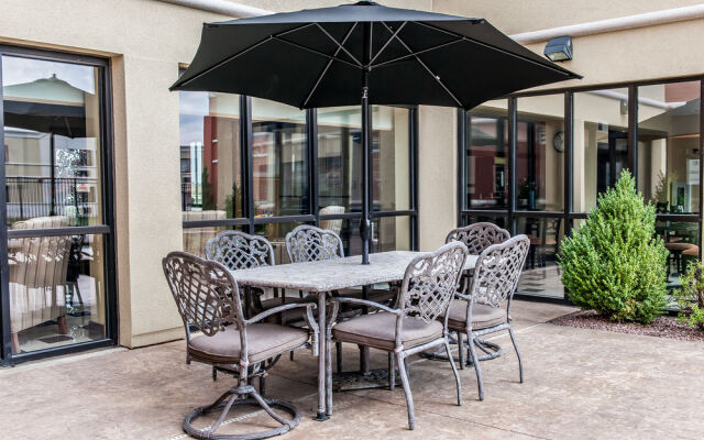 Quality Inn & Suites Mattoon Area