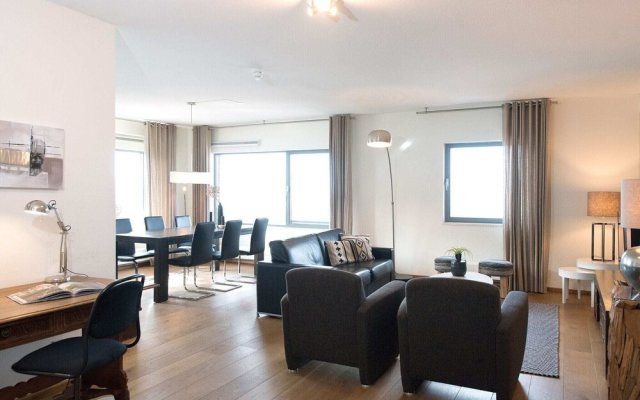 Luxury apartment in the harbor of Scheveningen