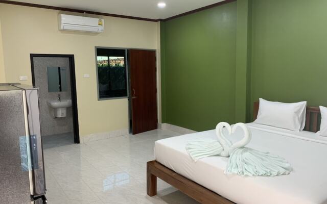 OYO 625 Airport Smile Place