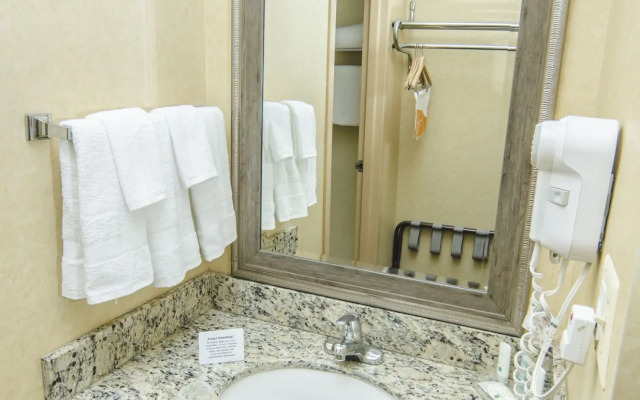 Quality Inn & Suites Coldwater near I-69