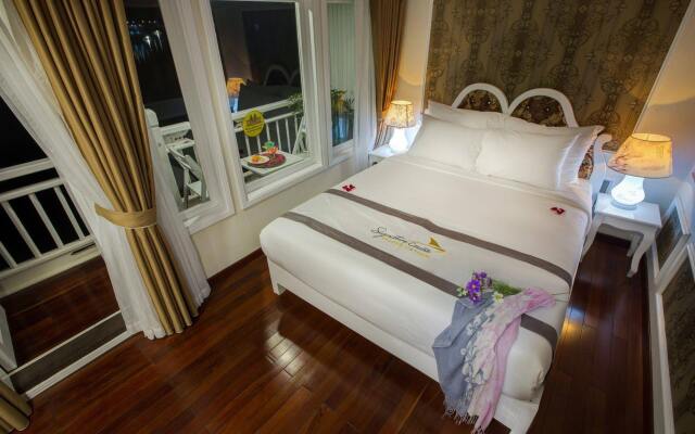 Signature Royal Halong Cruise